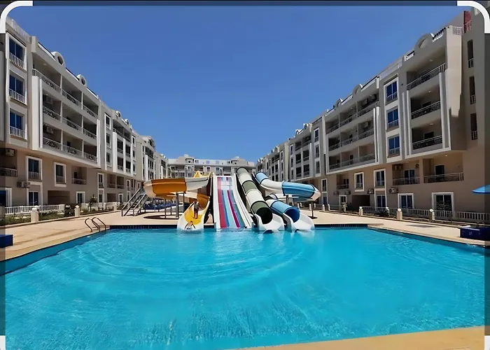 Apartment Hub 2br Pool View & Aqua Park Hurghada