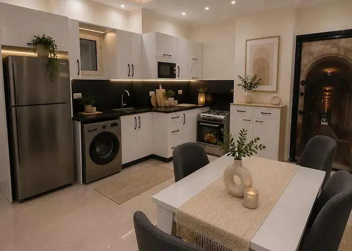 Apartment Hub 2br Pool View & Aqua Park *